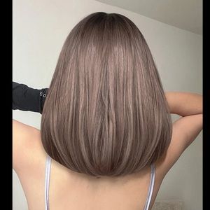 16” Natural Looking Short Straight Synthetic Heat Resistant Wig With Bangs